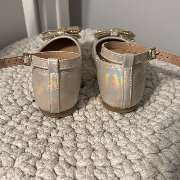 Iridescent ballet flats with bow design - Picture 3 of 6